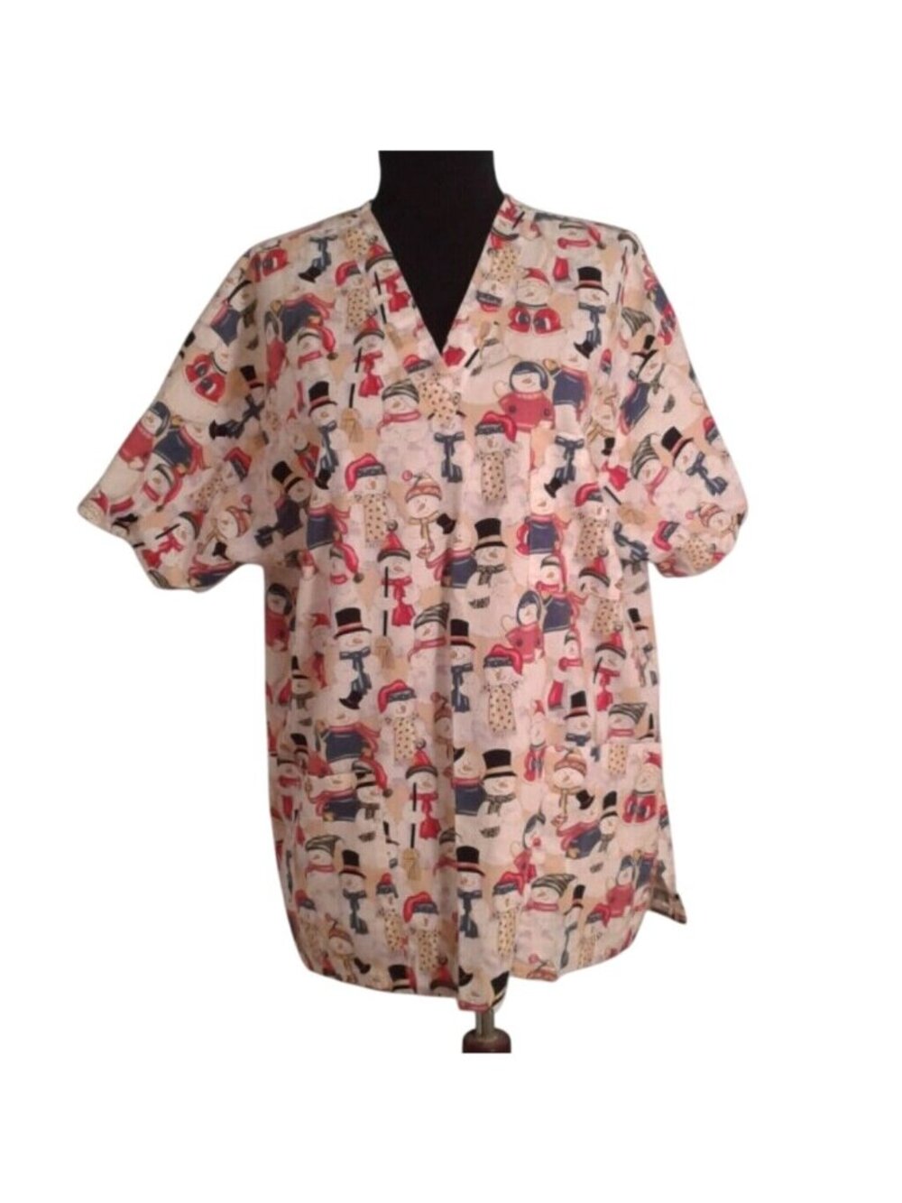 Snowman Print XL V-Neck Scrub Top Short Sleeve Winter Theme Beige & Multicolor